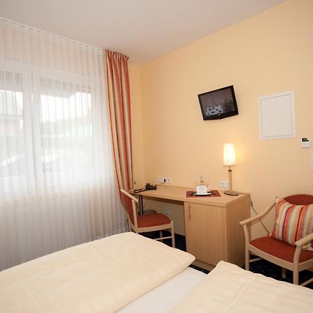 Akzent Hotel Hubertus Мелле Экстерьер фото